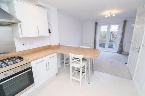 3 bedroom terraced house to rent, King Oswald Drive, Stella Riverside