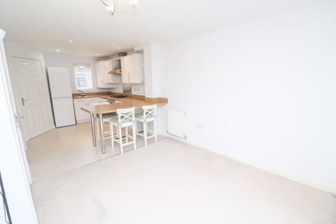 3 bedroom terraced house to rent, King Oswald Drive, Stella Riverside