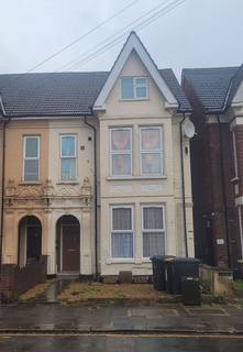 1 bedroom apartment to rent, 13 Conduit Road, Bedford