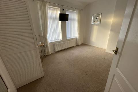 2 bedroom terraced house to rent, Flodden Street, Newcastle Upon Tyne NE6