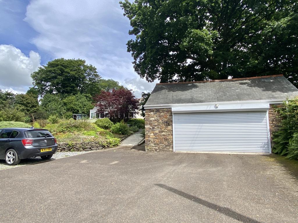 Double Garage