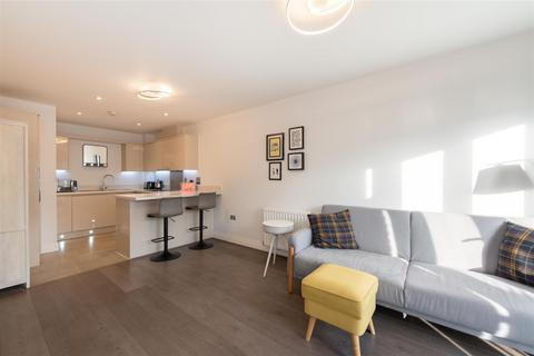 1 bedroom flat for sale, Chelmsford Road, London N14