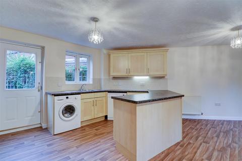 3 bedroom semi-detached house to rent, Lattimore Road, Stratford-upon-Avon