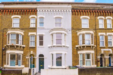 3 bedroom apartment for sale, Santley Street, London, SW4