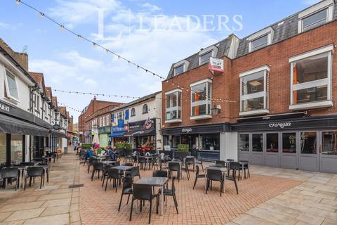 2 bedroom flat to rent, Apple Market. Kingston upon Thames