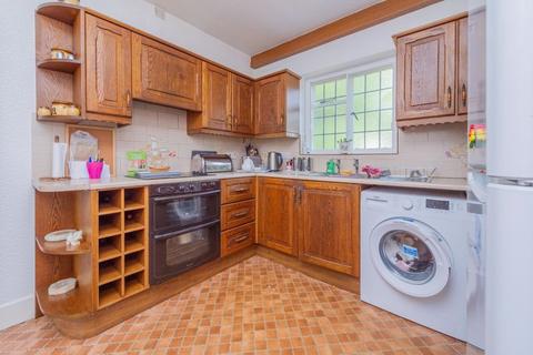 Brynglas Dinbren Road, Llangollen, LL20 8TF