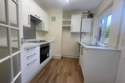 2 bedroom terraced house to rent, Langborough Road