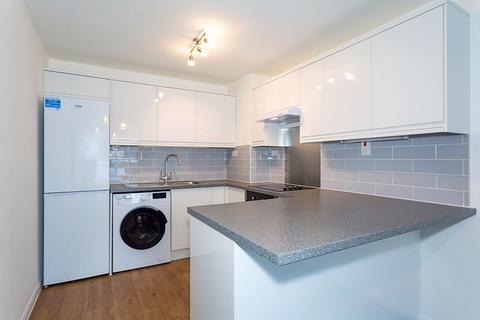 1 bedroom apartment for sale, Berrylands Road, Surbiton KT5 8RG