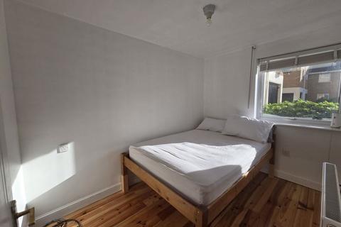 Apartment to rent, Erebus Drive, Thamesmead West,London