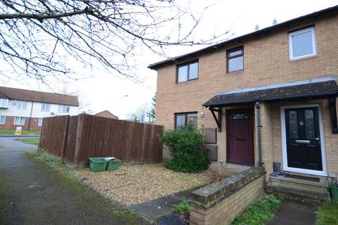 2 bedroom end of terrace house to rent, Sweet Briar Drive