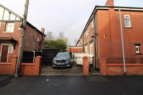 3 bedroom end of terrace house for sale, Great Cheetham Street East, Salford M7