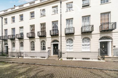 1 bedroom apartment to rent, Albion Terrace, London Road