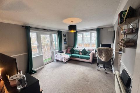 undefined, Queen Alexandra Road, High Wycombe HP11