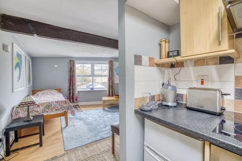 44 Vineys Yard, Bruton, BA10 0EU