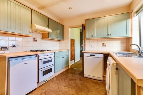 3 bedroom terraced house for sale, Travellers Lane, Hatfield