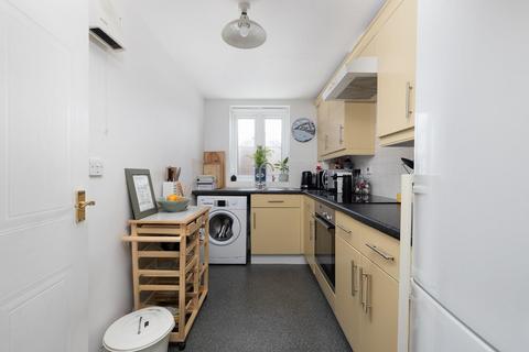 38 Bristol South End, Bristol, BS3 5BH