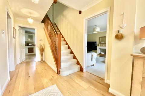 6 bedroom detached house for sale, Church Road, Southbourne