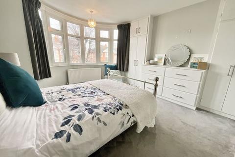 15 Covena Road, Bournemouth, BH6 5LN