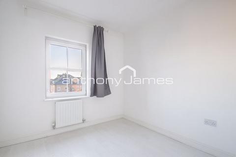 2 bedroom flat for sale, Rainbow Road, Erith DA8