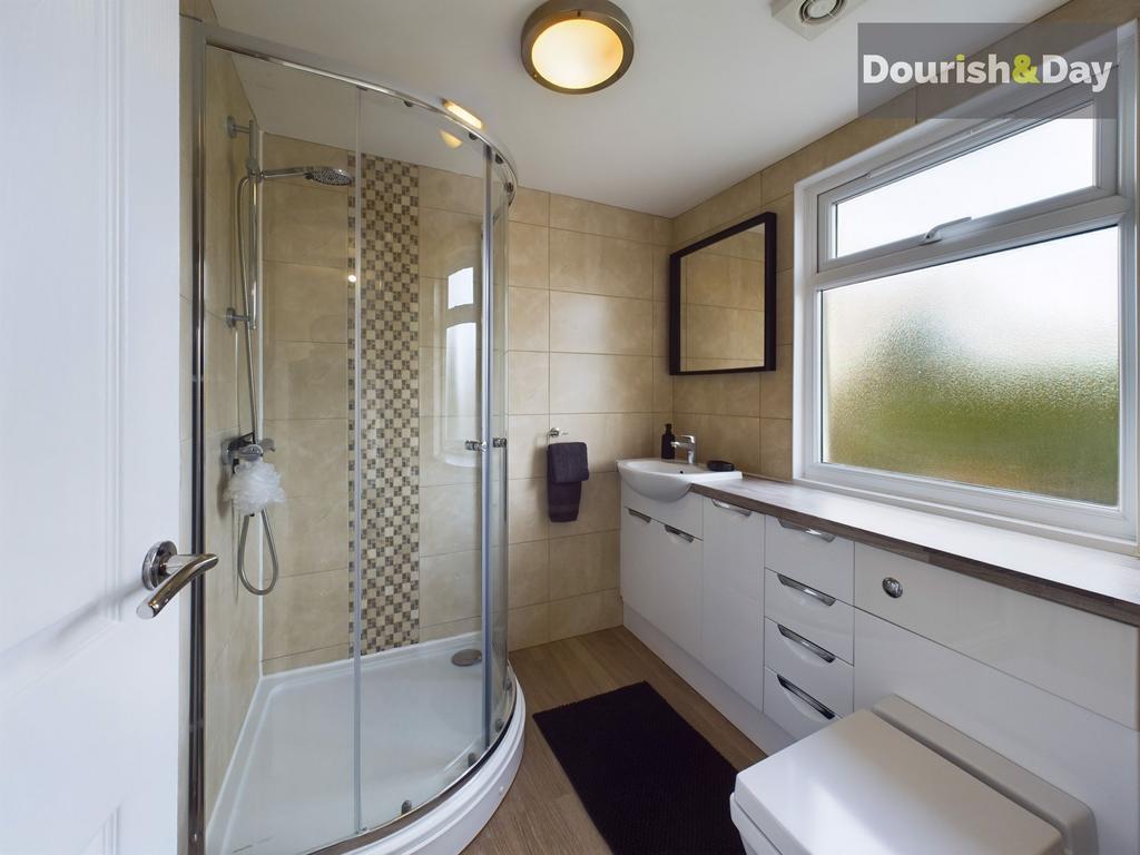 En-Suite Shower Room (Bedroom Three)