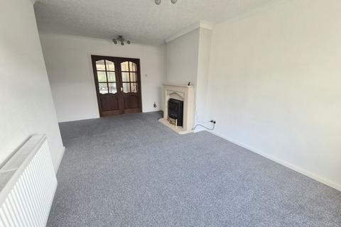 4 bedroom end of terrace house to rent, Old Oscott Hill, Birmingham B44