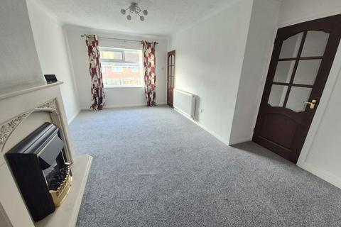 4 bedroom end of terrace house to rent, Old Oscott Hill, Birmingham B44