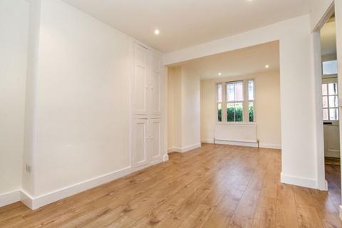 2 bedroom terraced house to rent, Bower Street, Bedford MK40