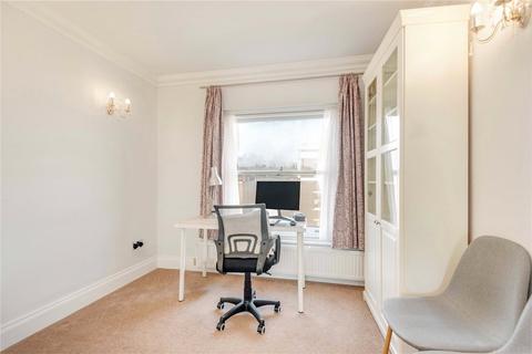 2 bedroom apartment to rent, London W1U