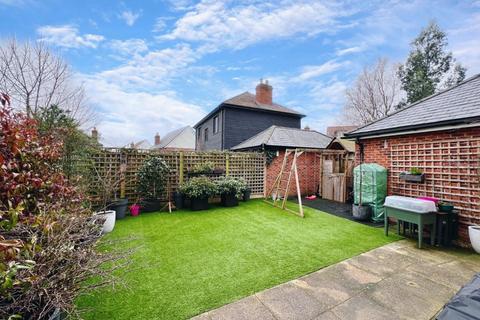 4 bedroom semi-detached house for sale, TENTERDEN