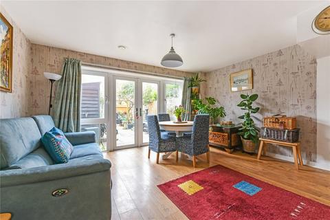 3 bedroom terraced house for sale, Longley Road, Chichester, PO19