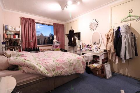 2 bedroom maisonette for sale, Edgware HA8