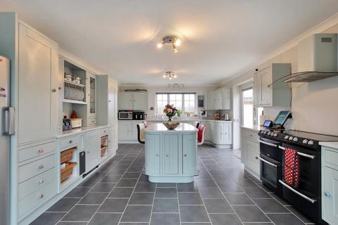 4 bedroom semi-detached house for sale, Biddenden Road, Sissinghurst, Kent, TN17 2AB