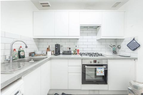 2 bedroom flat to rent, Emperor's Gate, South Kensington, London, SW7