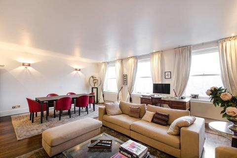 4 bedroom flat to rent, Queens Gate, South Kensington, London, SW7