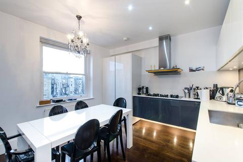 4 bedroom flat to rent, Queens Gate, South Kensington, London, SW7