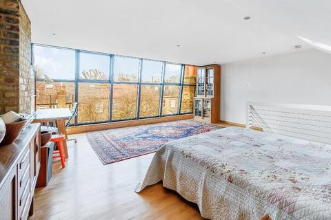 70 Devonshire Road, London, W5 4TP
