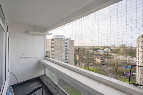 1 bedroom flat for sale, Tangley Grove, Putney, London, SW15