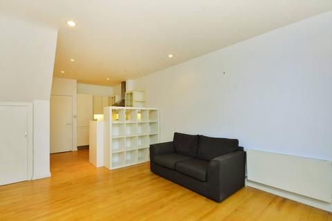 1 bedroom flat to rent, Coachmaker Mews, Clapham North, London, SW4