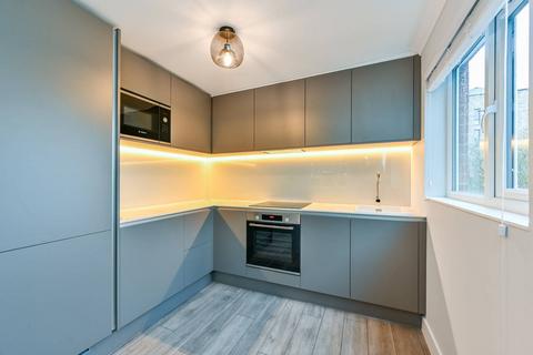 2 bedroom flat for sale, Bunning Way, Islington, London, N7