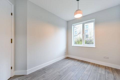 2 bedroom flat for sale, Bunning Way, Islington, London, N7