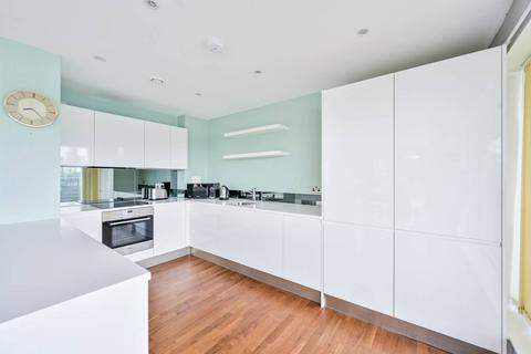 3 bedroom flat to rent, Wharf Street, Deptford, London, SE8