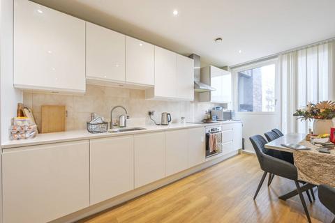 2 bedroom flat for sale, Hamme Building, E16, Royal Docks, London, E16