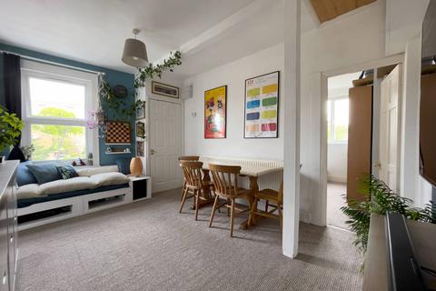 57b Exning Road, London, E16 4NE