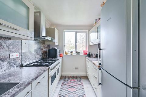 3 bedroom flat for sale, Albemarle Road, Beckenham, BR3