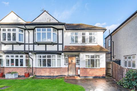 42 The Mead, Beckenham, BR3 5PF