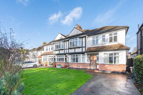 42 The Mead, Beckenham, BR3 5PF