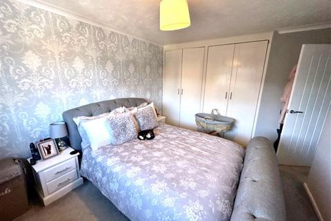 25 Highclere Way, Worthing, BN13 3RF
