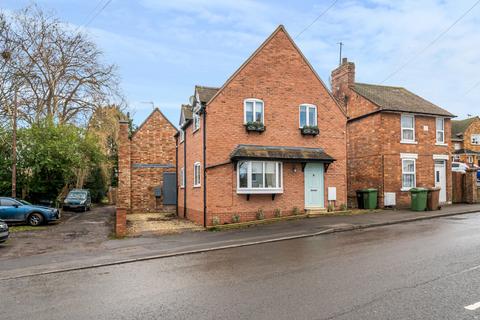 3 bedroom detached house for sale, Pershore Road, Evesham, Worcestershire