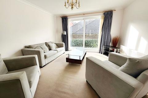 2 bedroom duplex for sale, Fountain Gardens, Windsor, Berkshire