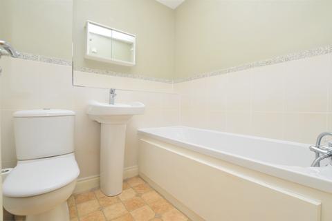 2 bedroom end of terrace house for sale, St Lawrence Chase, Ramsgate